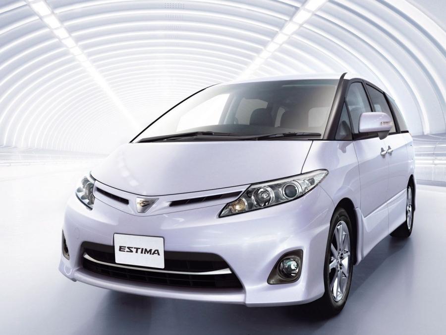  Toyota Estima Aeras 2008 года  (фото 2 из 4)